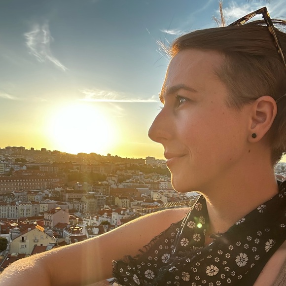 Meet your Posher, Clara - Picture 1 of 1